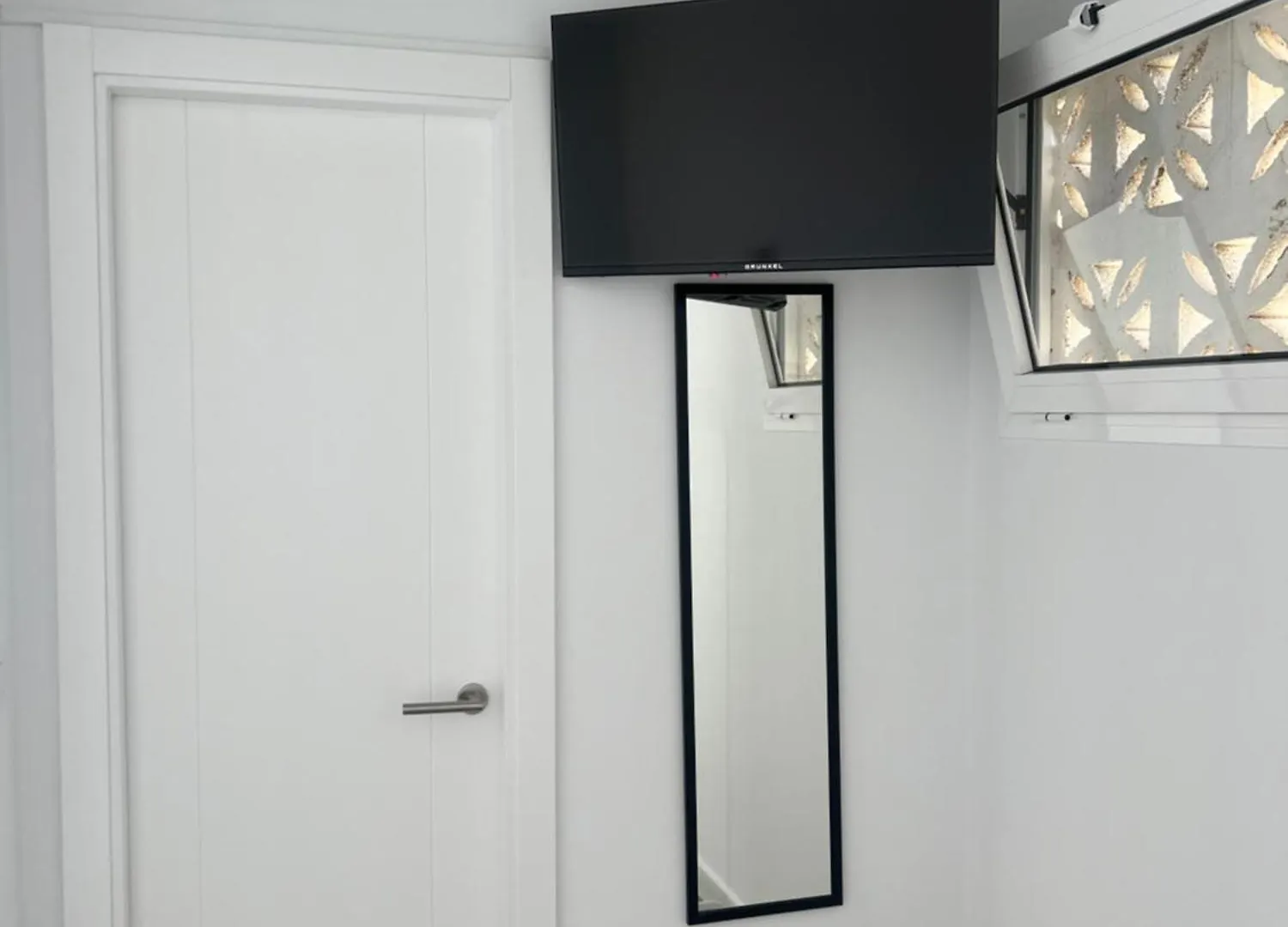 Affittacamere Hotel Hospederia Almundo By Alexandra Realty Tarifa