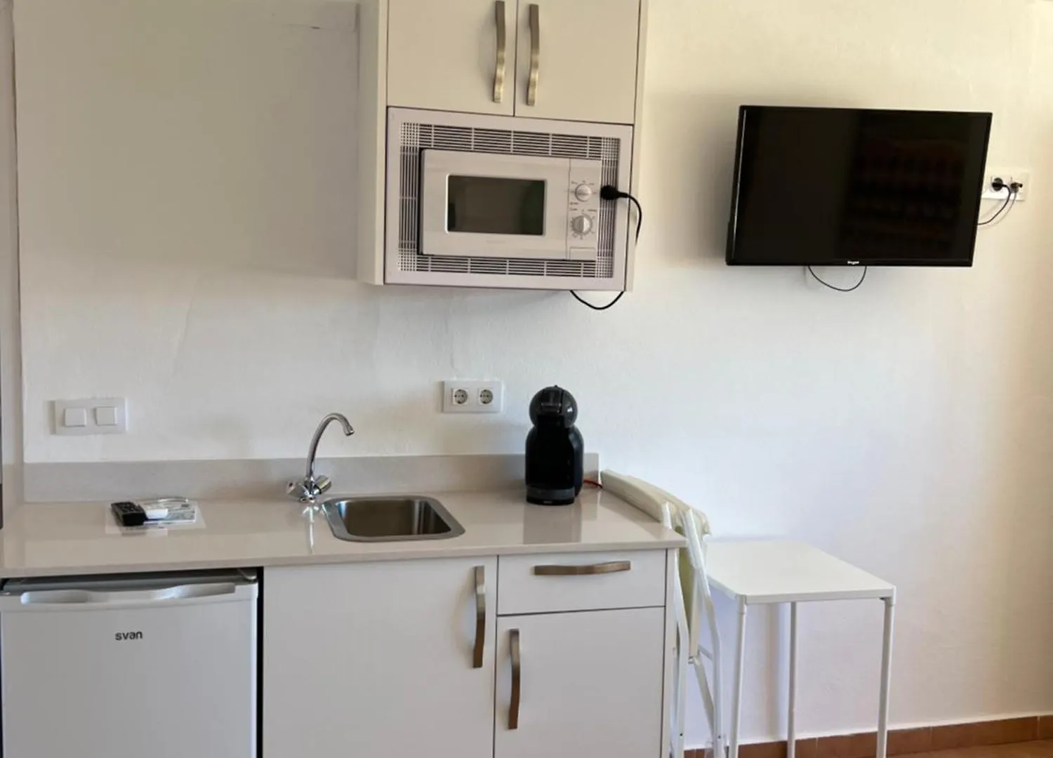 Affittacamere Hotel Hospederia Almundo By Alexandra Realty Tarifa
